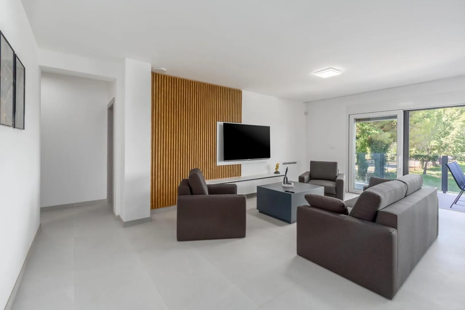Villa Matic I Apartment With Balcony And Shared Pool Funtana 0*,