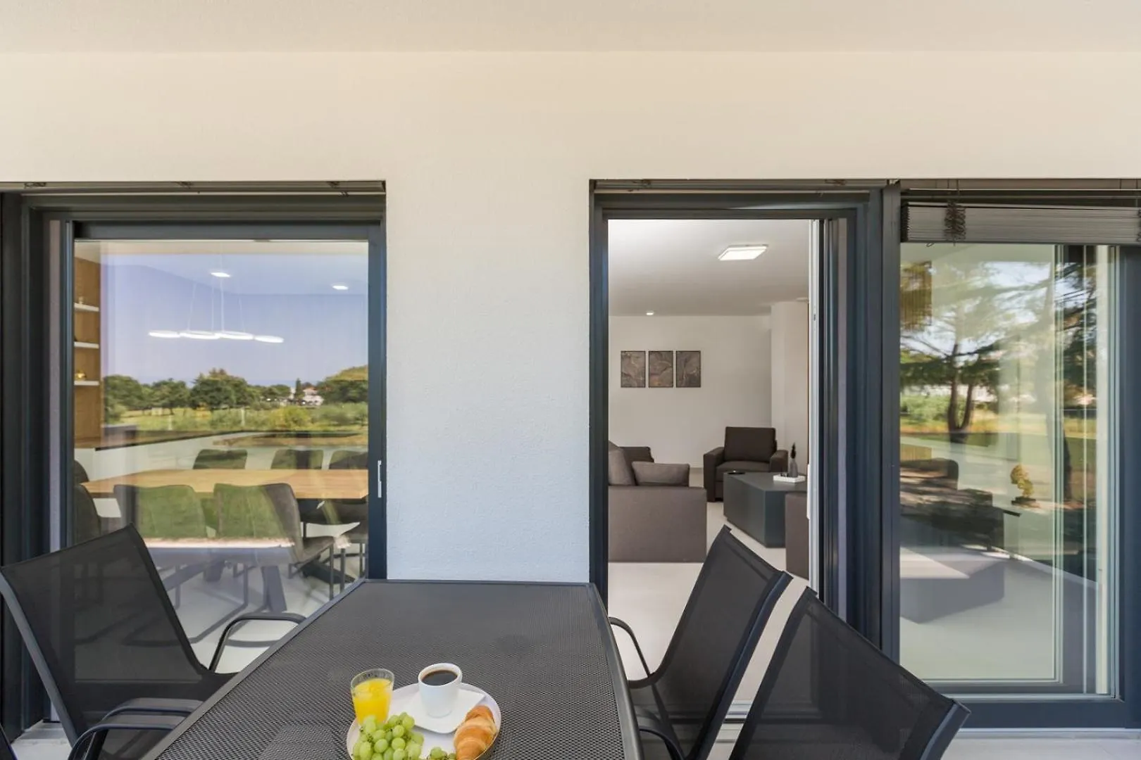 Villa Matic I Apartment With Balcony And Shared Pool Funtana