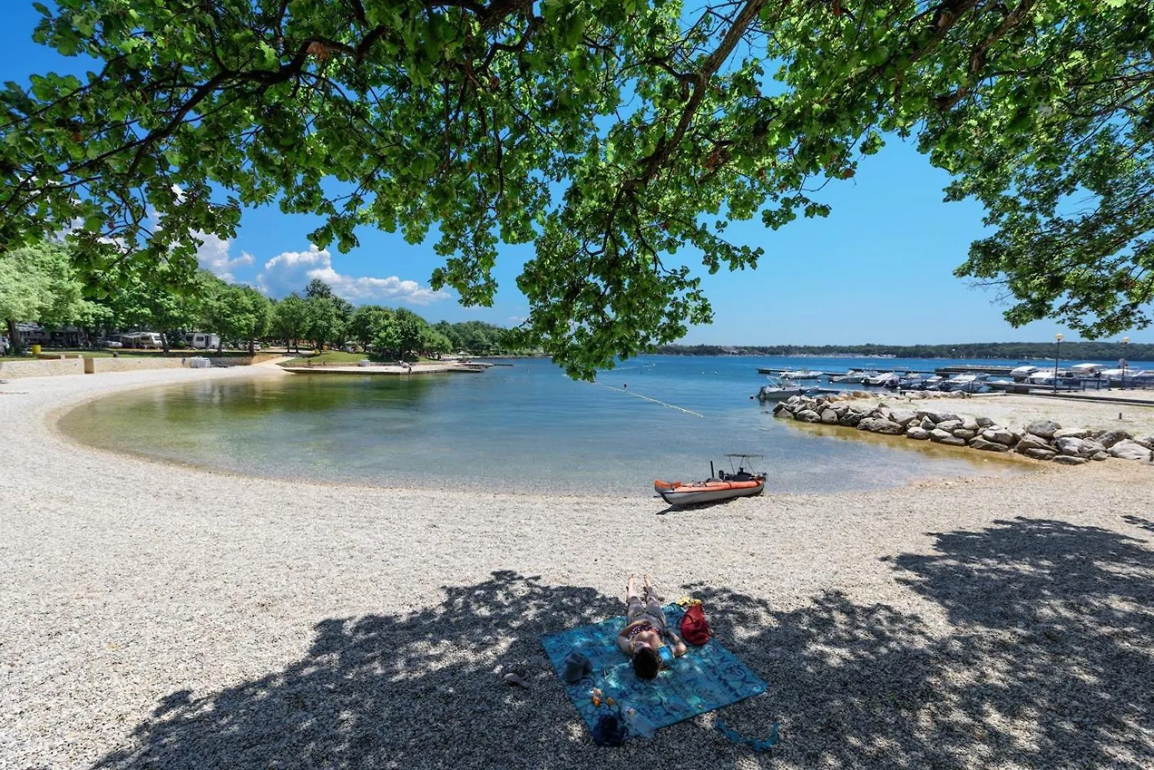Villa Matic I Apartment With Balcony And Shared Pool Funtana Croazia